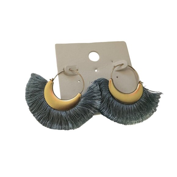 Fringe Earrings Crescent Hoop Gray Gold Tone Fashion Statement Jewelry - Picture 1 of 3